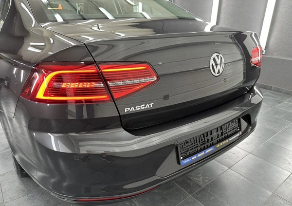 Volkswagen Passat cena 83500 przebieg: 126000, rok produkcji 2018 z Jasień małe 781